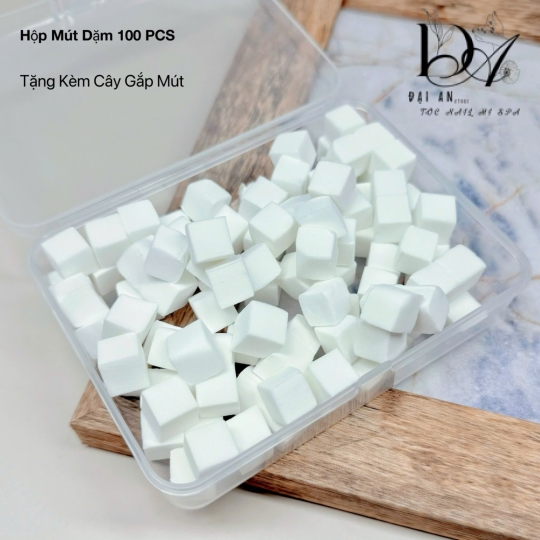 hộp mút dặm 100 pcs tặng kèm cây gắp nút 